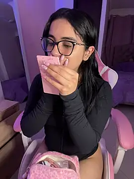Emily-14 online show from 5, 5, 2026