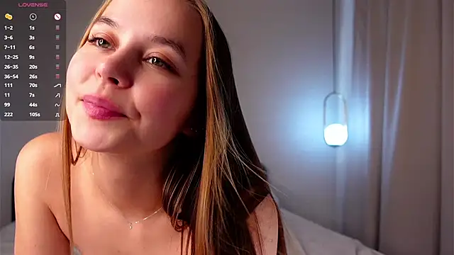 Snapshot of FalineDowlen chatting on 17, 12, 2024 FalineDowlen online show from 17, 12, 2024