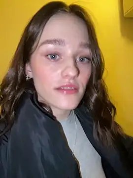 Snapshot of Mia_Mia_M chatting on 3, 2, 2026 Mia Mia M online show from 3, 2, 2026