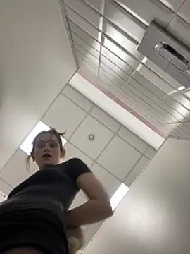 Snapshot of Mia_Mia_M chatting on 10, 3, 2026 Mia Mia M online show from 10, 3, 2026