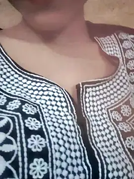 Snapshot of Babby_girl08 chatting on 29, 10, 2025 Babby girl08 online show from 29, 10, 2025