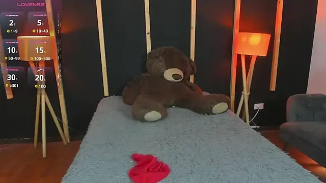 vampy dolll online show from 7, 1, 2025