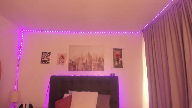 Snapshot of _lara1 chatting on 16, 12, 2025 lara1 online show from 16, 12, 2025