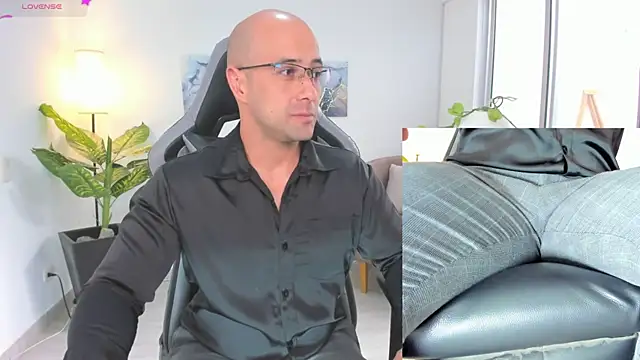 Snapshot of ryan_master_ chatting on 2, 1, 2025 ryan master online show from 2, 1, 2025