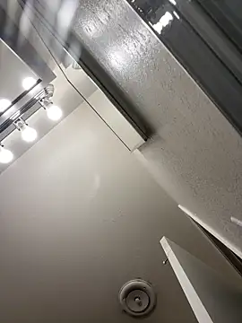 Snapshot of daddymaniaco69 chatting on 16, 12, 2025 daddymaniaco69 online show from 16, 12, 2025