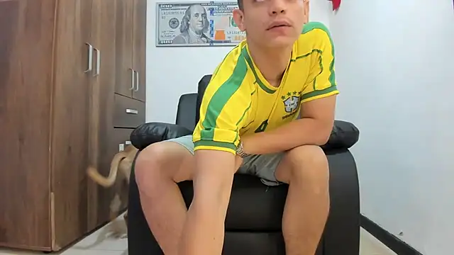 Snapshot of boss_of_cash chatting on 13, 9, 2025 boss of cash online show from 13, 9, 2025