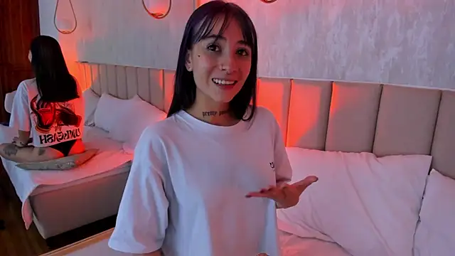 Michell Wallker online show from 31, 12, 2024