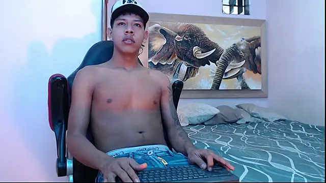 mr stiven  online show from 17, 2, 2025