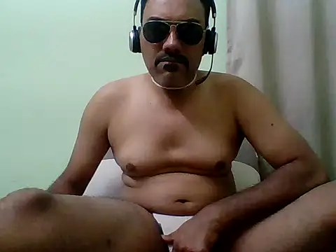 farhaanmacho online show from 5, 12, 2025