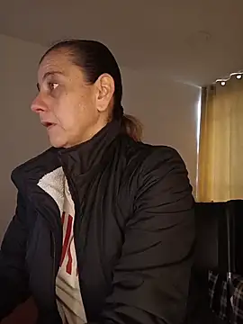 sasi luna online show from 3, 5, 2026