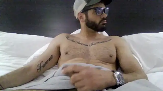 Snapshot of Strokeking4u chatting on 9, 3, 2026 Strokeking4u online show from 9, 3, 2026