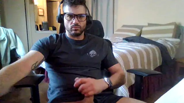 Snapshot of Strokeking4u chatting on 17, 3, 2026 Strokeking4u online show from 17, 3, 2026