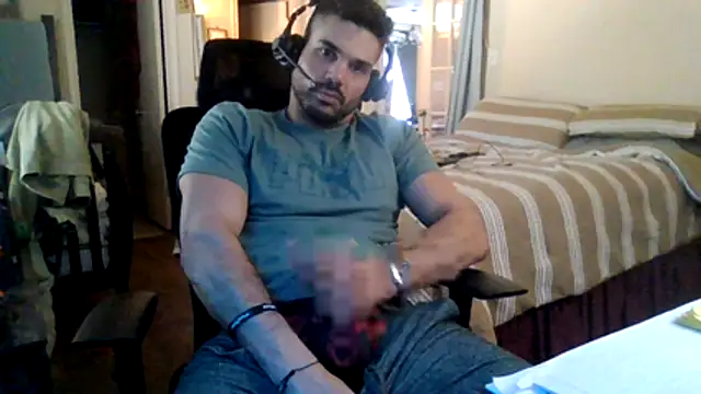 Snapshot of Strokeking4u chatting on 19, 3, 2026 Strokeking4u online show from 19, 3, 2026