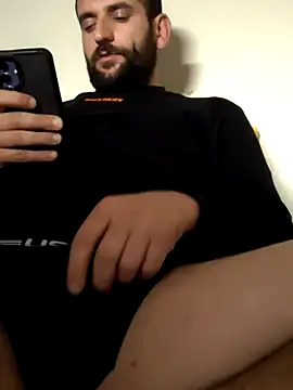 Snapshot of mertBy chatting on 13, 12, 2024 mertBy online show from 13, 12, 2024