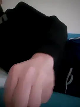 Snapshot of mertBy chatting on 11, 1, 2025 mertBy online show from 11, 1, 2025