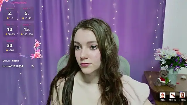 Lana  Cute  online show from 18, 5, 2026