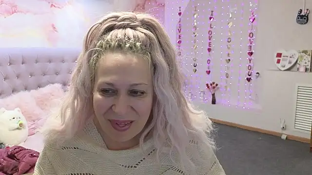 Penelope Pinky online show from 21, 3, 2025