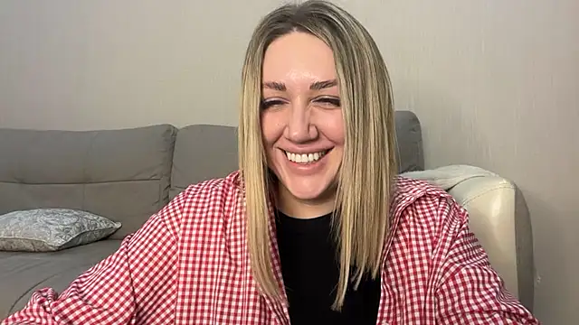 Snapshot of VickyLove047 chatting on 12, 10, 2025 VickyLove047 online show from 12, 10, 2025