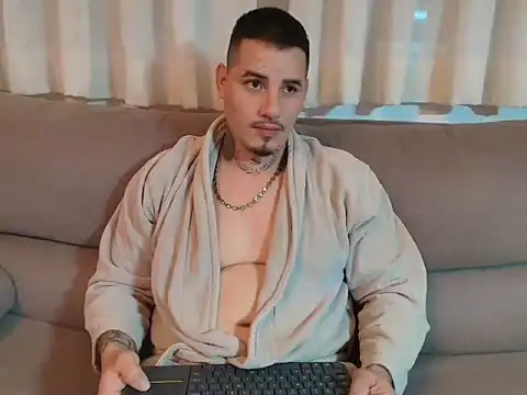 Snapshot of Geishastudios chatting on 24, 11, 2025 Geishastudios online show from 24, 11, 2025