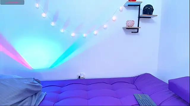 Snapshot of KrishnaCanha chatting on 8, 1, 2025 KrishnaCanha online show from 8, 1, 2025