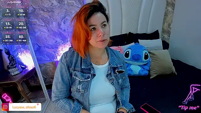 Snapshot of LucyanaSilva chatting on 2, 2, 2025 LucyanaSilva online show from 2, 2, 2025