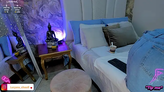 Snapshot of LucyanaSilva chatting on 11, 2, 2025 LucyanaSilva online show from 11, 2, 2025