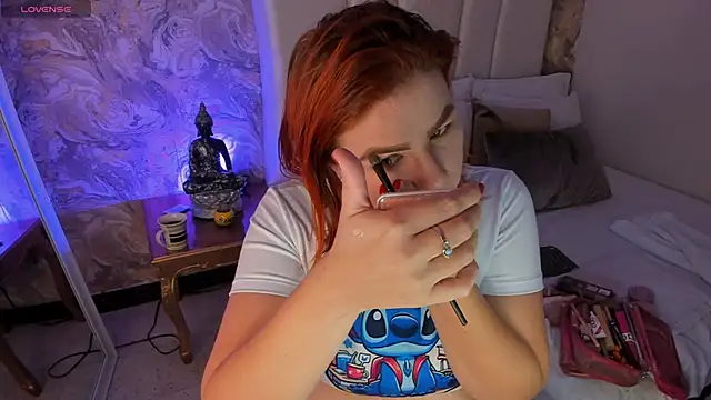 Snapshot of LucyanaSilva chatting on 11, 3, 2025 LucyanaSilva online show from 11, 3, 2025