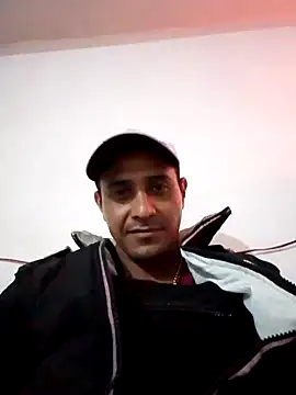 Snapshot of NewBe9D9 chatting on 7, 3, 2025 NewBe9D9 online show from 7, 3, 2025