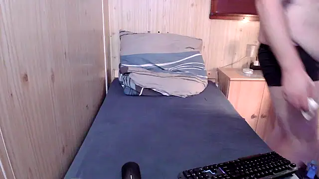 TinyDickBear online show from 8, 2, 2025