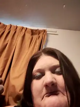 Snapshot of chrissybear84 chatting on 7, 1, 2025 chrissybear84 online show from 7, 1, 2025