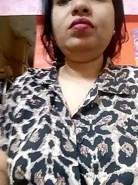 Snapshot of sunita-doll chatting on 18, 12, 2025 sunita-doll online show from 18, 12, 2025