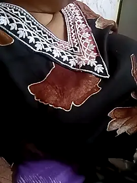 Snapshot of sunita-doll chatting on 21, 12, 2025 sunita-doll online show from 21, 12, 2025