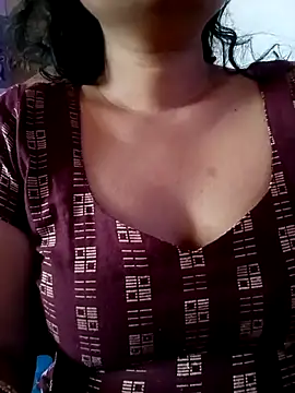 Snapshot of sunita-doll chatting on 23, 12, 2025 sunita-doll online show from 23, 12, 2025