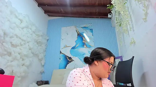Danniela18  online show from 3, 6, 2026