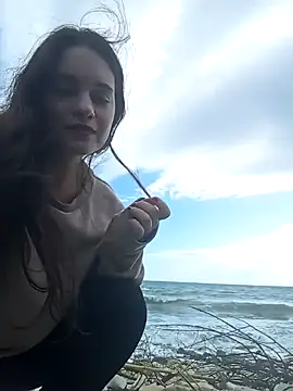 Eleni Pappa online show from 2, 2, 2025