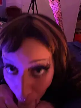 littlewitchxoxo online show from 22, 2, 2025