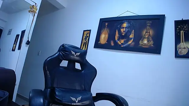 NikolSexyHot online show from 19, 6, 2026