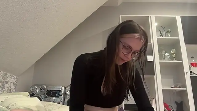 Snapshot of NikaCyberslut chatting on 28, 12, 2024 NikaCyberslut online show from 28, 12, 2024