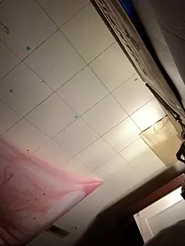 Snapshot of EroticKityii chatting on 4, 4, 2026 EroticKityii online show from 4, 4, 2026