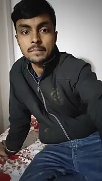 Snapshot of Suraj223kumar chatting on 17, 12, 2025 Suraj223kumar online show from 17, 12, 2025