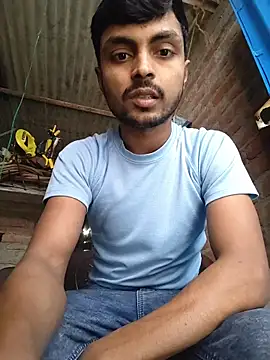 Snapshot of Suraj223kumar chatting on 18, 12, 2025 Suraj223kumar online show from 18, 12, 2025