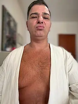 Snapshot of SecretlyDD chatting on 30, 4, 2026 SecretlyDD online show from 30, 4, 2026