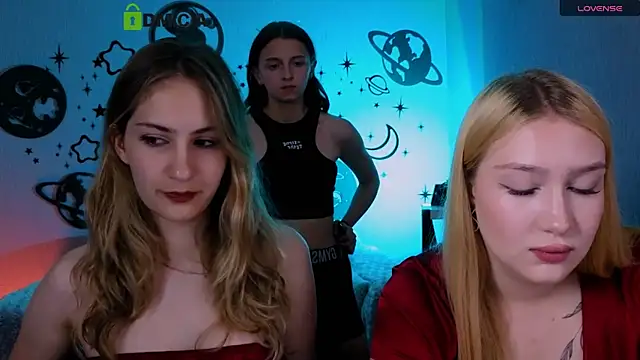 Snapshot of playful_sophie chatting on 30, 6, 2026 playful sophie online show from 30, 6, 2026