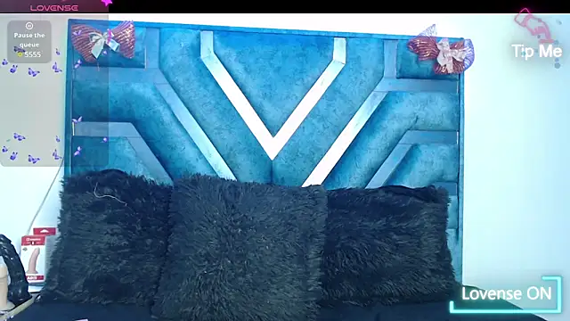 Roxan Fox- online show from 3, 1, 2025