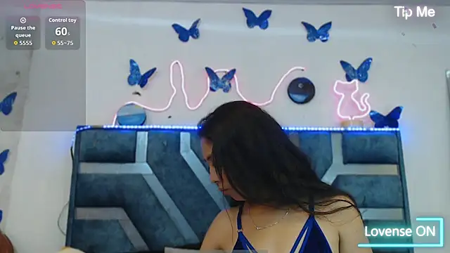 Roxan Fox- online show from 2, 10, 2025