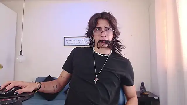 Snapshot of andreey50 chatting on 11, 1, 2025 andreey50 online show from 11, 1, 2025