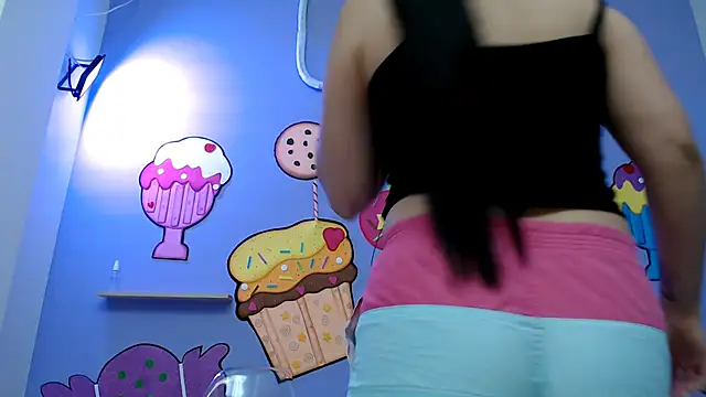 Snapshot of sweetfantacies18 chatting on 21, 2, 2025 sweetfantacies18 online show from 21, 2, 2025