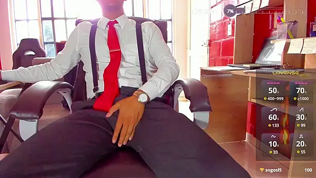 Snapshot of Hideintheoffice chatting on 30, 12, 2024 Hideintheoffice online show from 30, 12, 2024