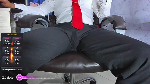 Snapshot of Hideintheoffice chatting on 6, 3, 2025 Hideintheoffice online show from 6, 3, 2025