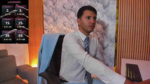 Snapshot of Hideintheoffice chatting on 8, 10, 2025 Hideintheoffice online show from 8, 10, 2025